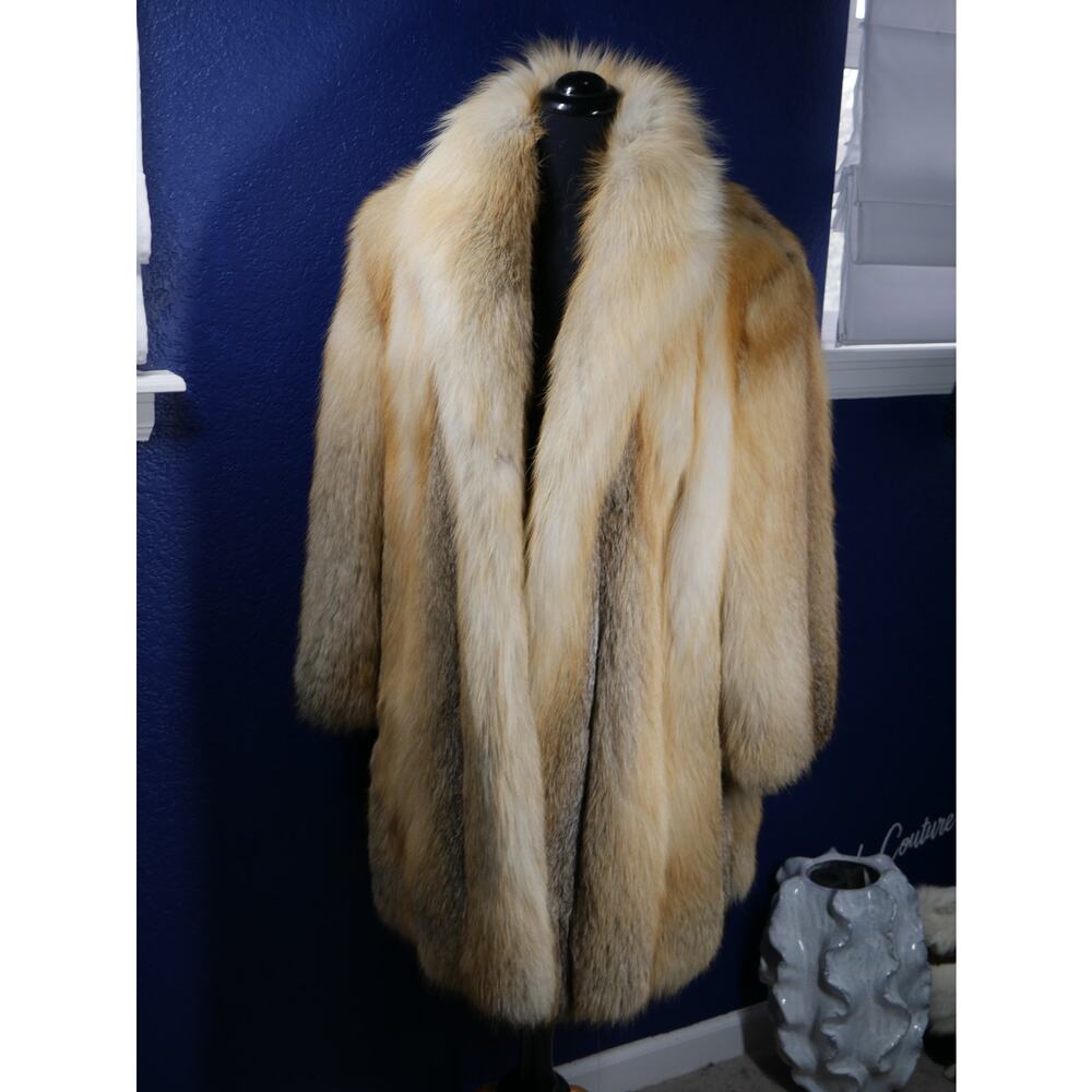 Stunning Golden Island Fox Fur Stroller Coat Jacket